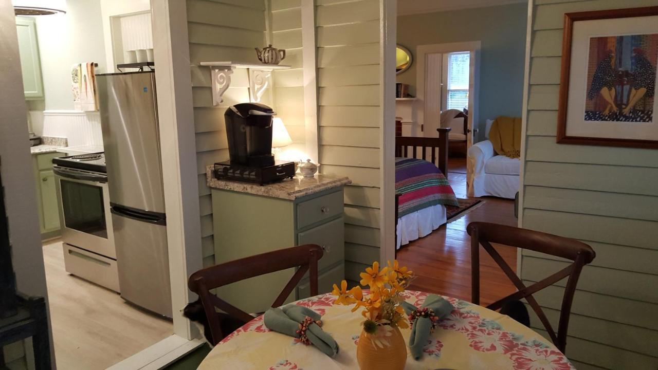 Rosemont B&B Cottages Little Rock Exteriör bild
