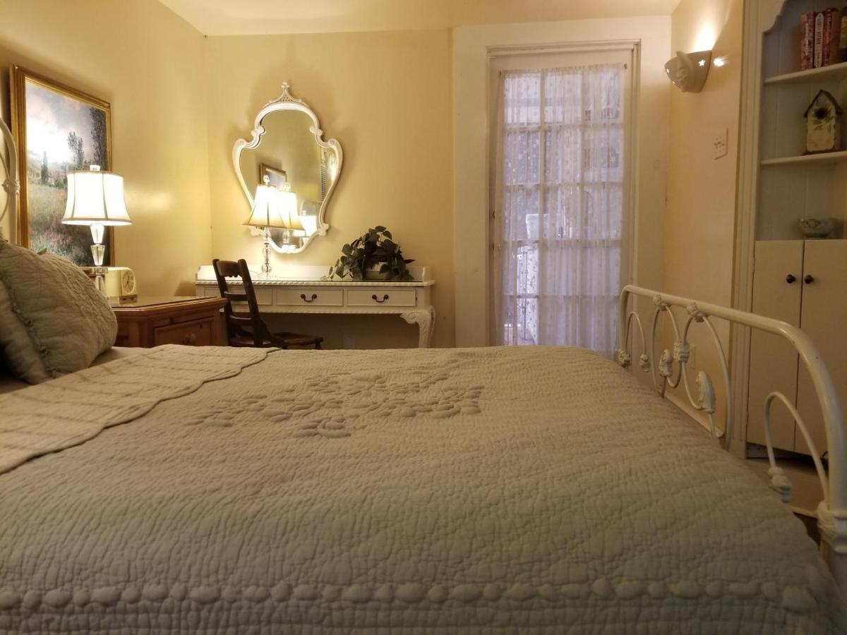 Rosemont B&B Cottages Little Rock Exteriör bild