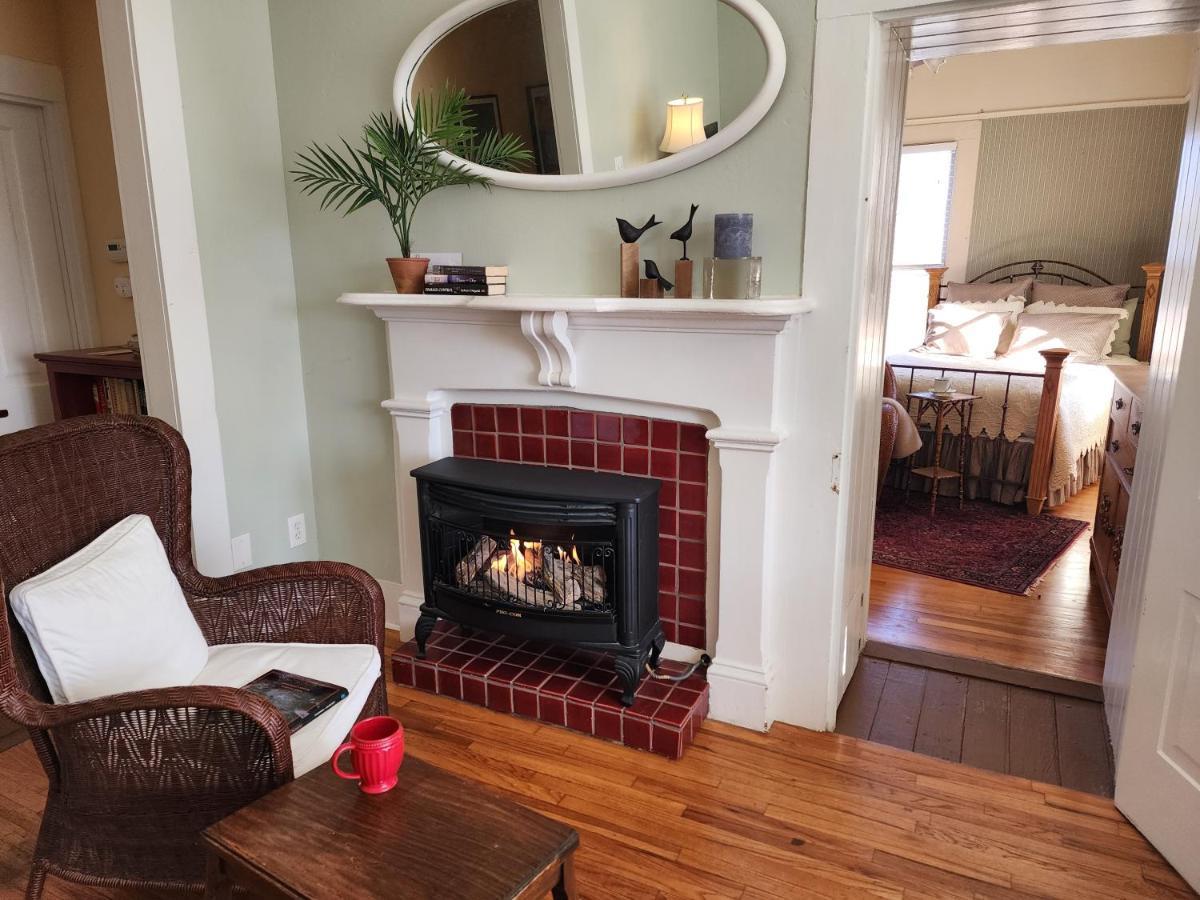 Rosemont B&B Cottages Little Rock Exteriör bild